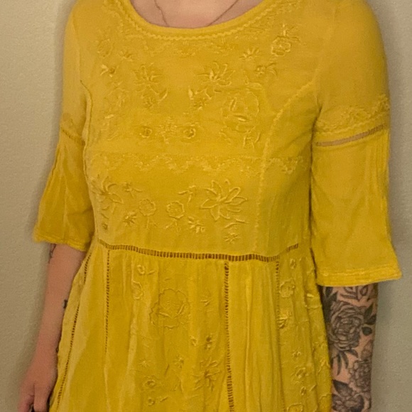 Akemi Kin Anthropologie Yellow Stitch Detail Dress - Picture 2 of 7